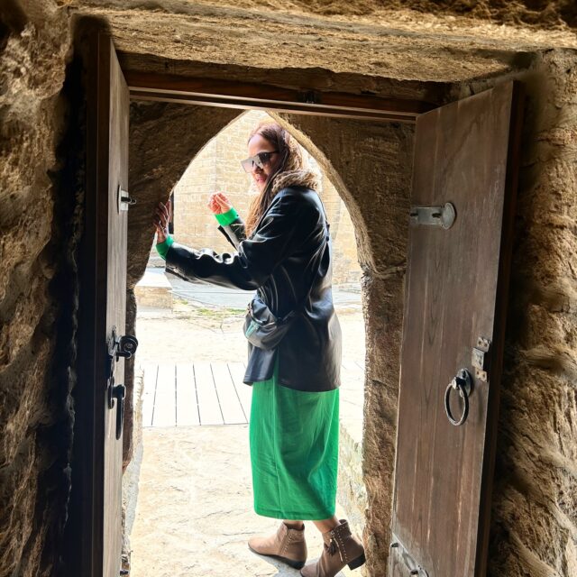 The way we choose to see the world, creates the world we see.

 #instatravel #instapic #travelblogger #followme #travelblogger #neverstopexploring #traveldiaries  #wanderlustsoul #globetrotting365days #globetrottinggirl #follow365days #worldtraveller #girlwhotravels #mountains #travelindia #weekend #wanderlustsoul #photooftheday #instaphotography #trails #exploring